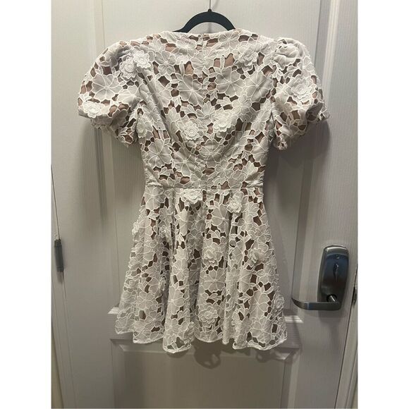 Elliatt White Floral Lace Dress - Picture 7 of 9